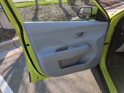 2026 Hyundai Kona SE FWD