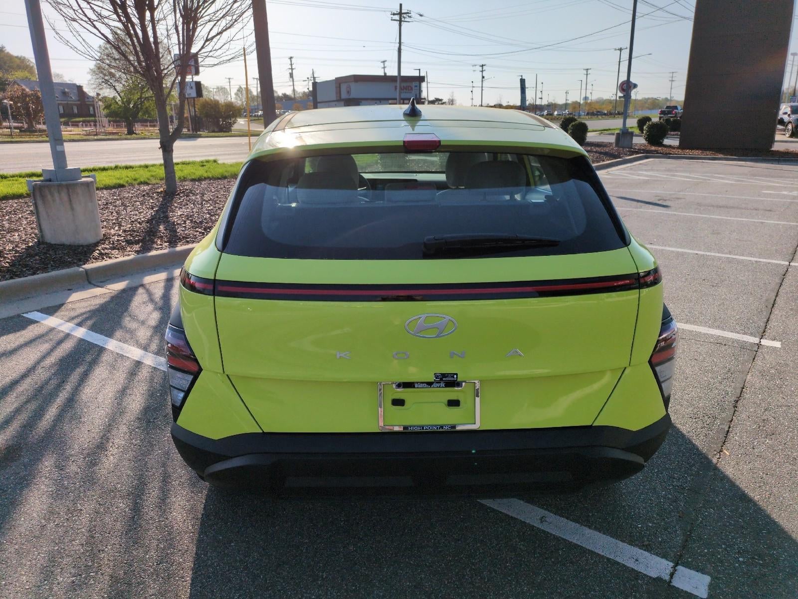 2026 Hyundai Kona SE FWD