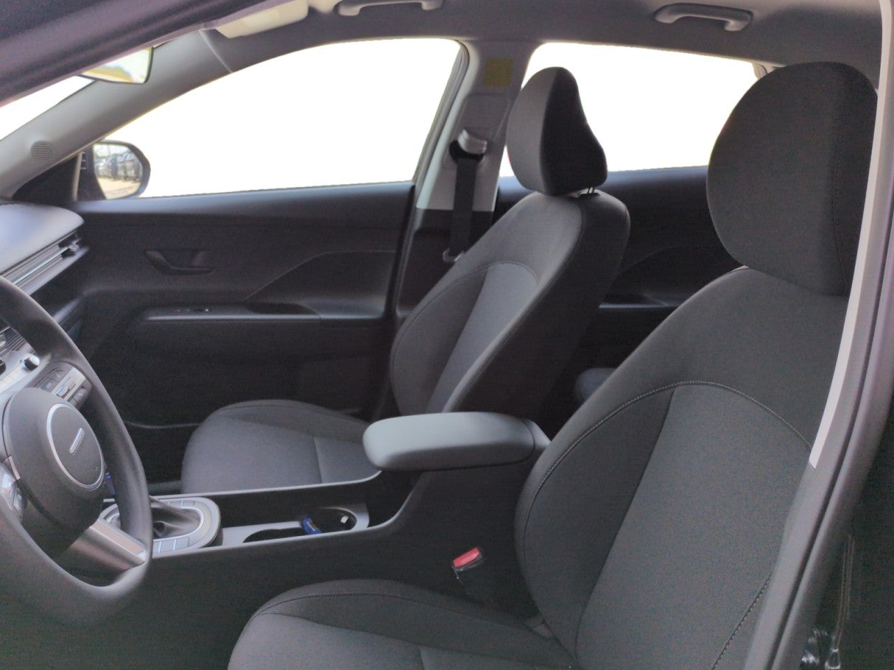 2027 Hyundai Kona SE FWD