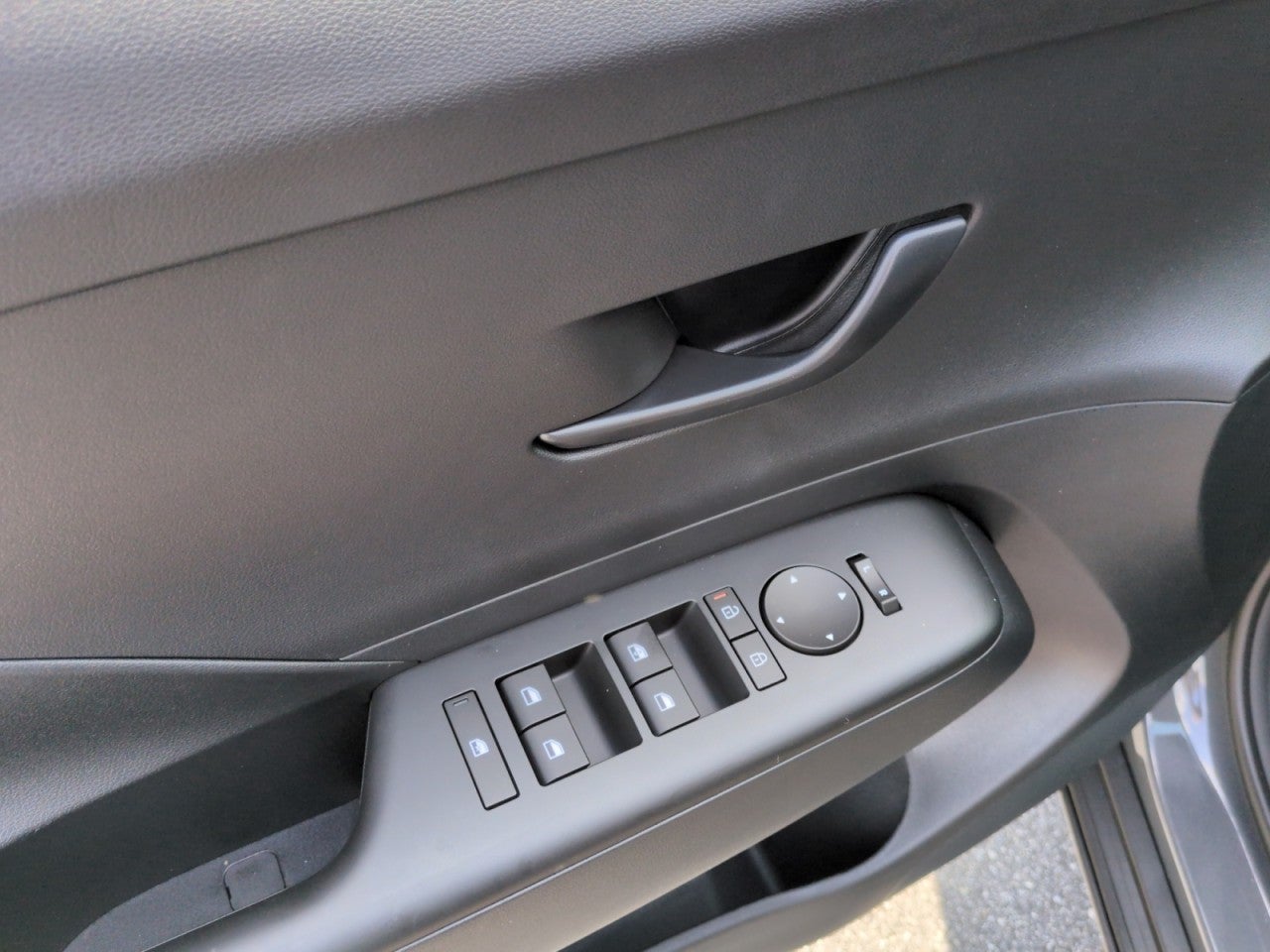 2027 Hyundai Kona SE AWD