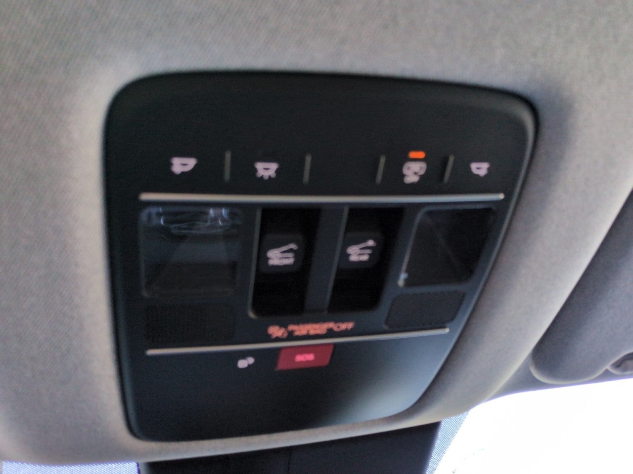 2027 Hyundai Palisade Hybrid Limited 8P