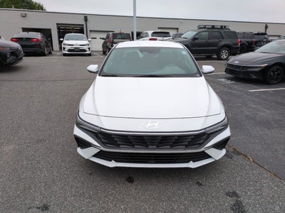2026 Hyundai Elantra SE