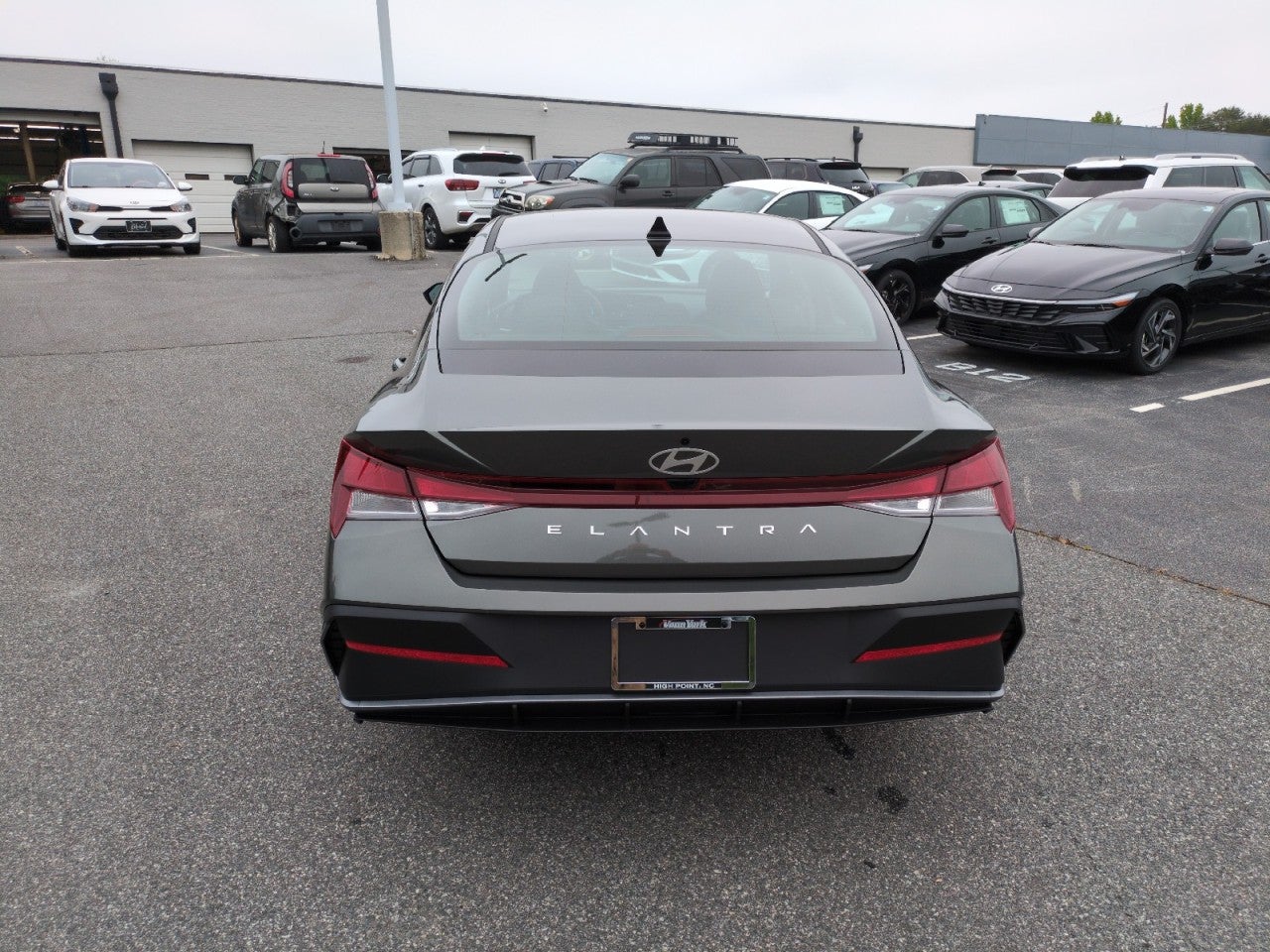 2026 Hyundai Elantra SE