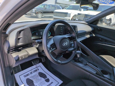 2025 Hyundai Elantra SEL Sport