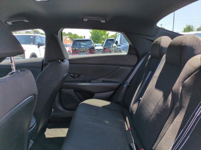 2025 Hyundai Elantra SEL Sport
