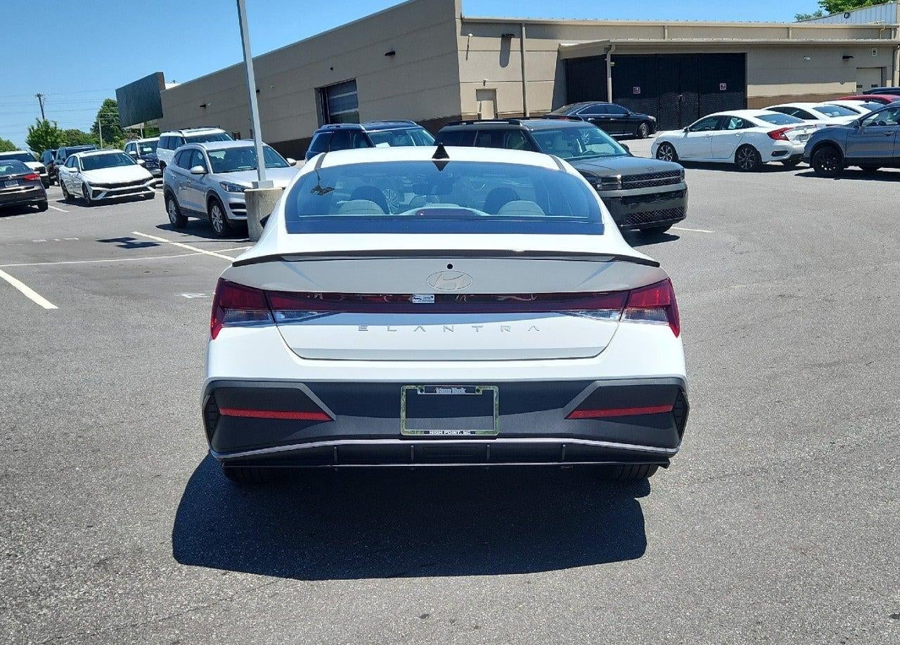 2026 Hyundai Elantra SEL Sport
