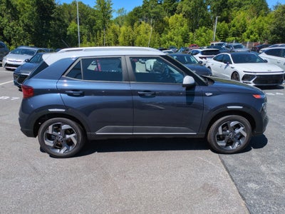 2026 Hyundai Venue SEL w/Two-Tone Roof
