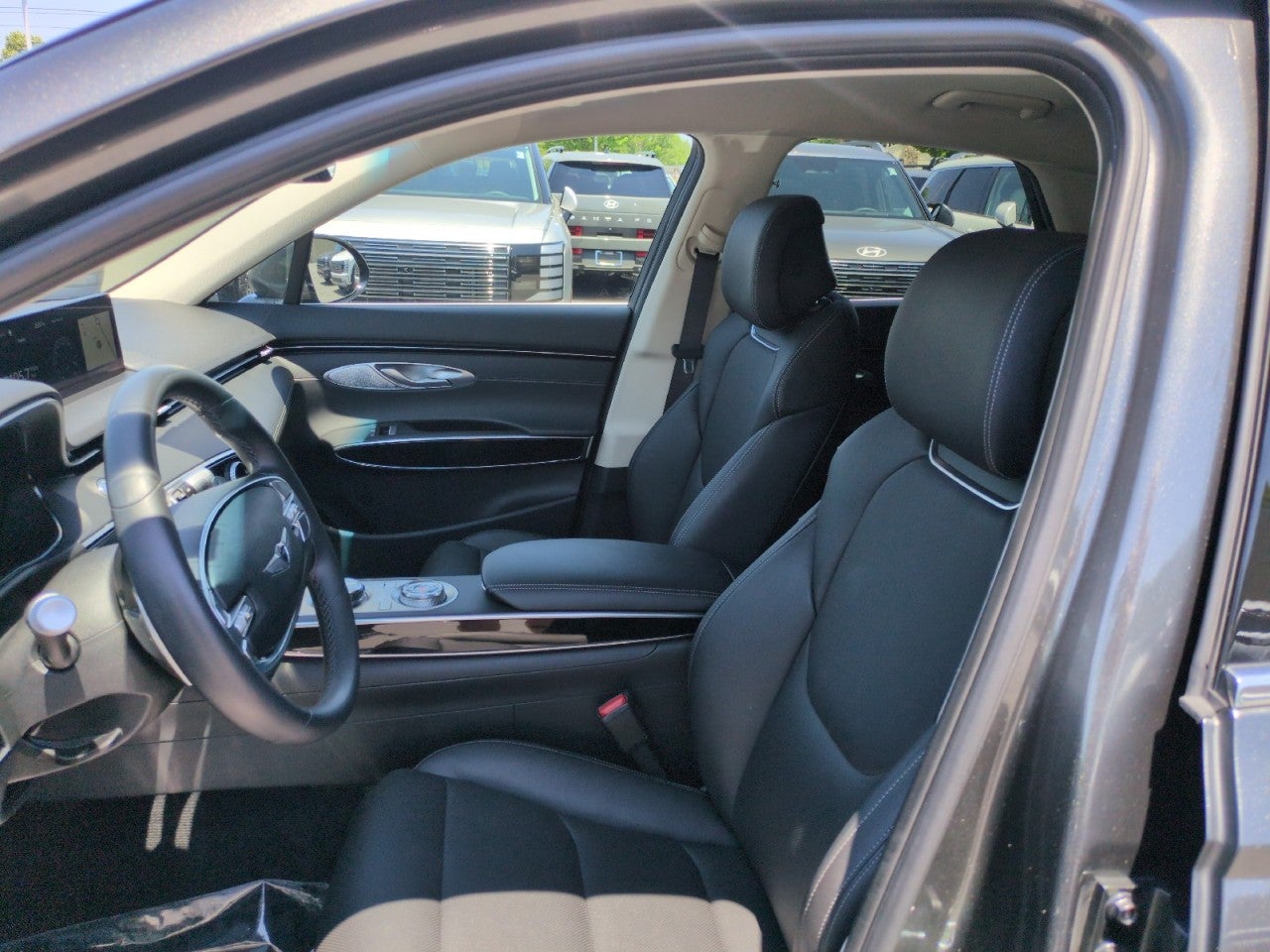 2025 Genesis GV70 2.5T