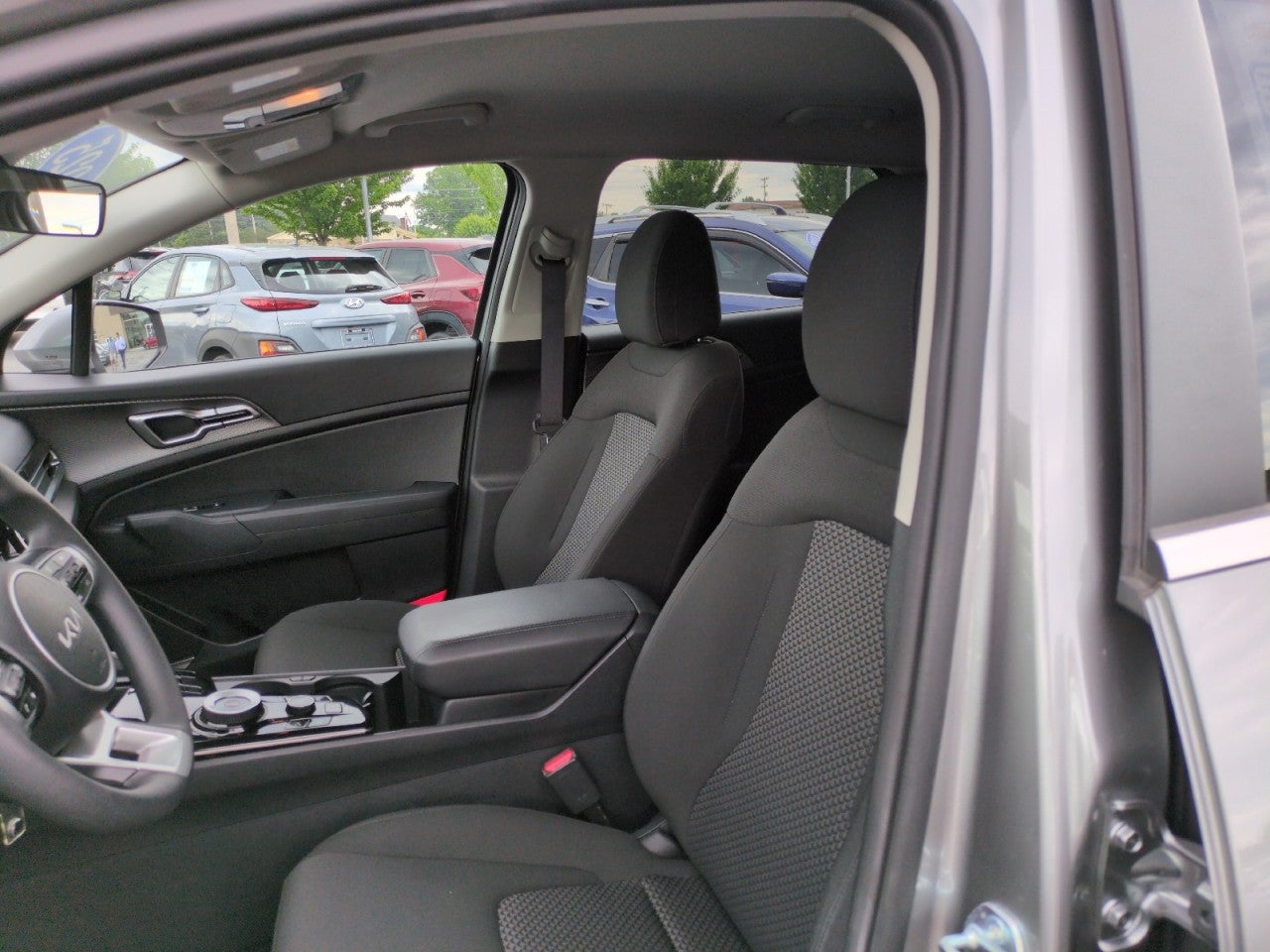 2025 Kia Sportage Hybrid LX