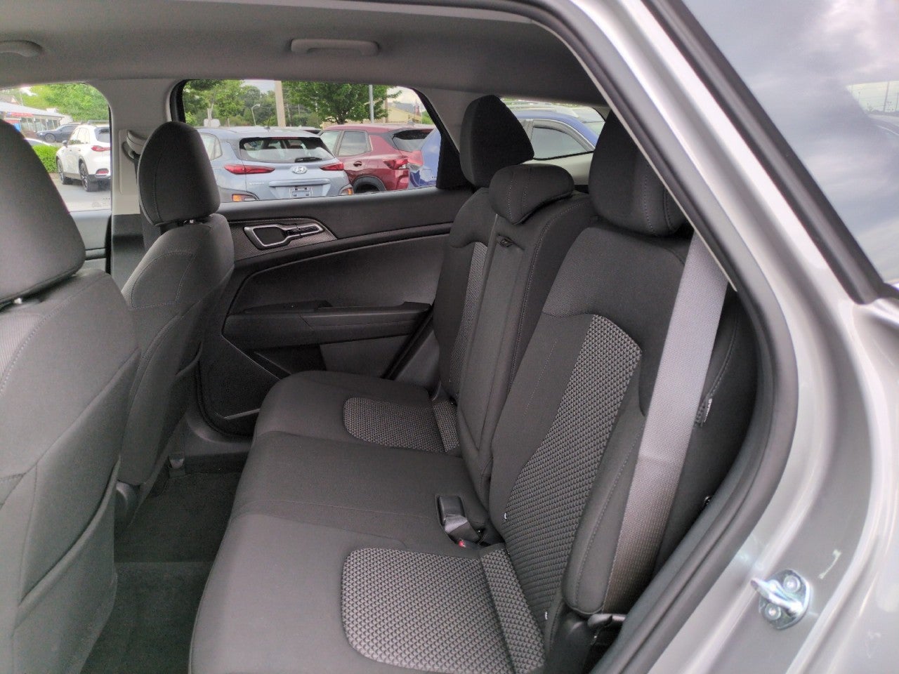 2025 Kia Sportage Hybrid LX