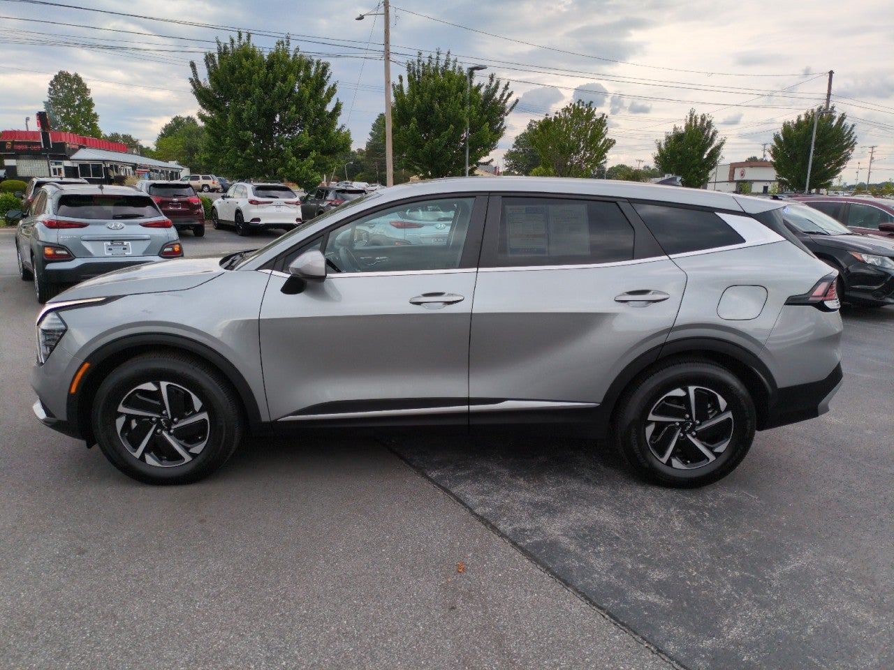2025 Kia Sportage Hybrid LX