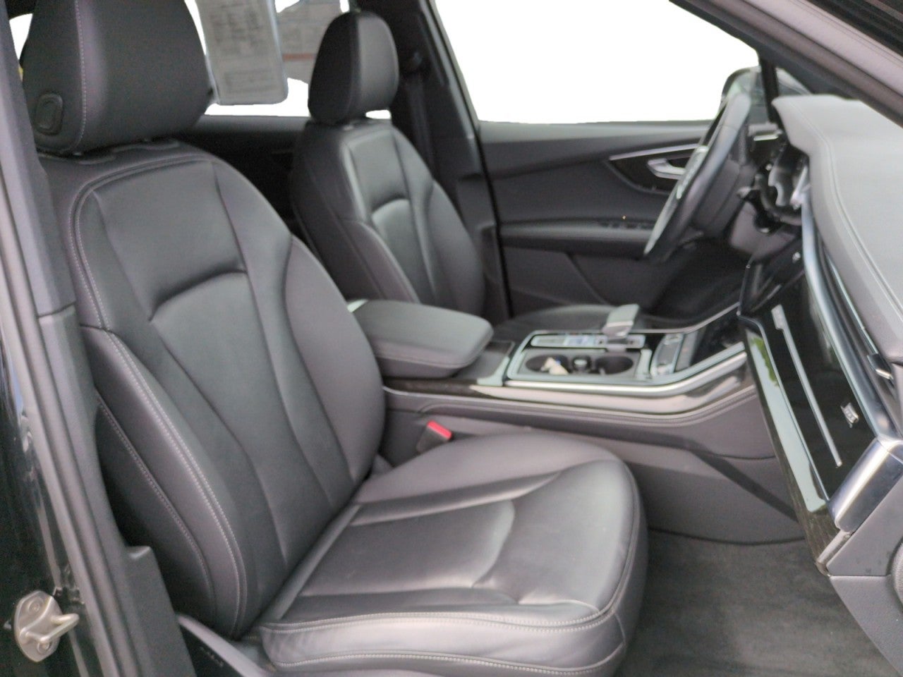 2025 Audi Q7 Premium Plus